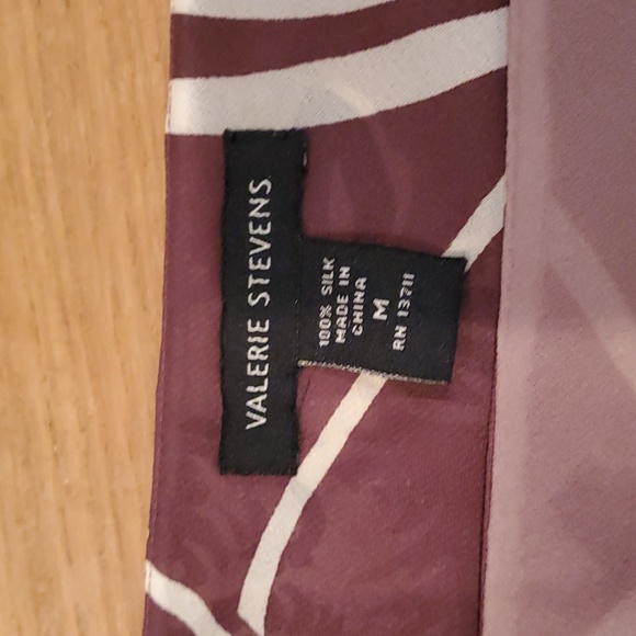 Valerie Stevens Silk 2 Piece Skirt/Top - Picture 5 of 6